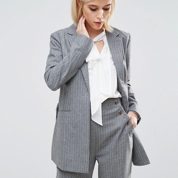 BNWOT! NY&CO Gray pin stripe blazer! Street Style! - Picture 1 of 8